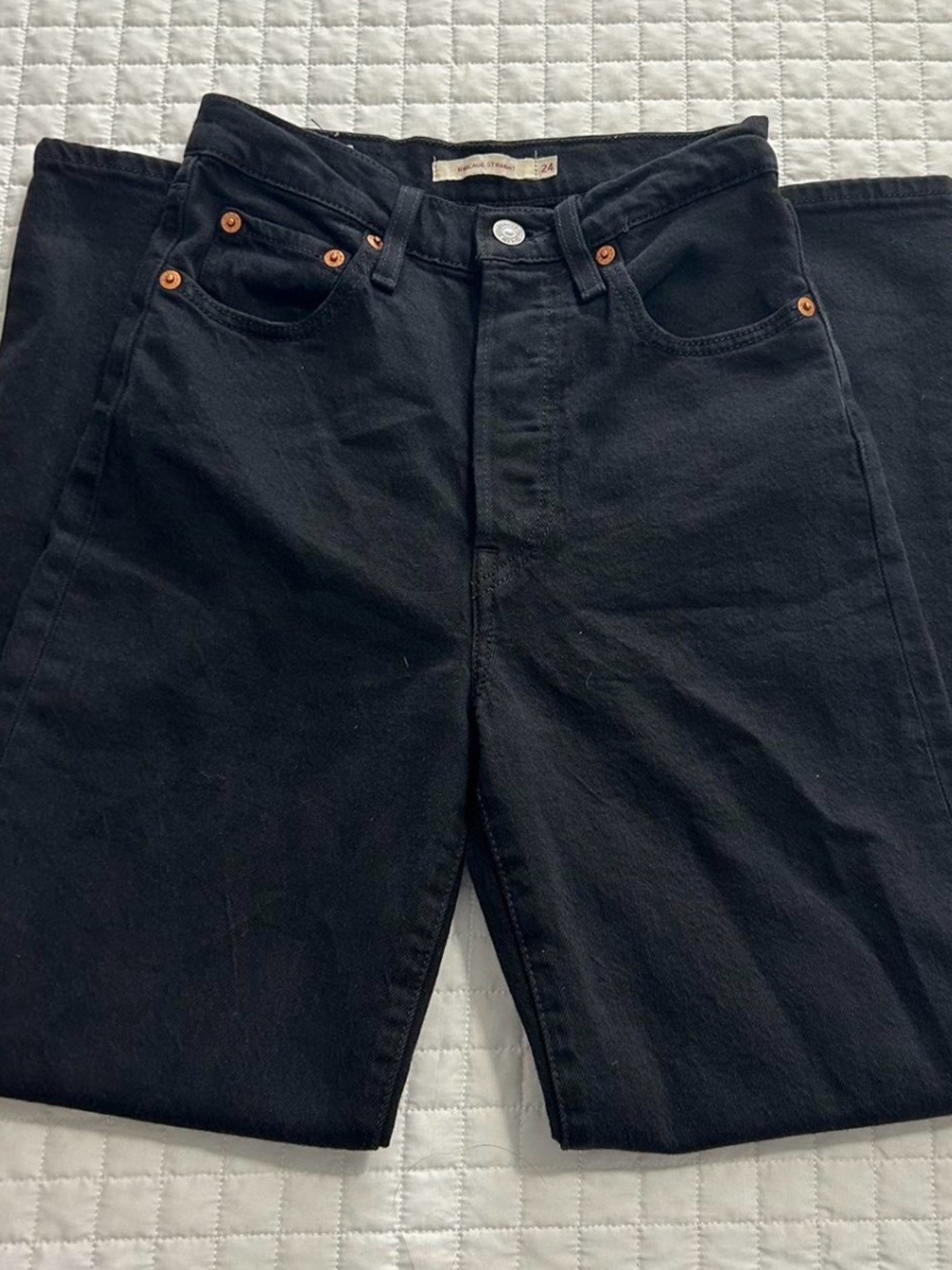 Levi’s Ribcage Straight-Leg Jeans